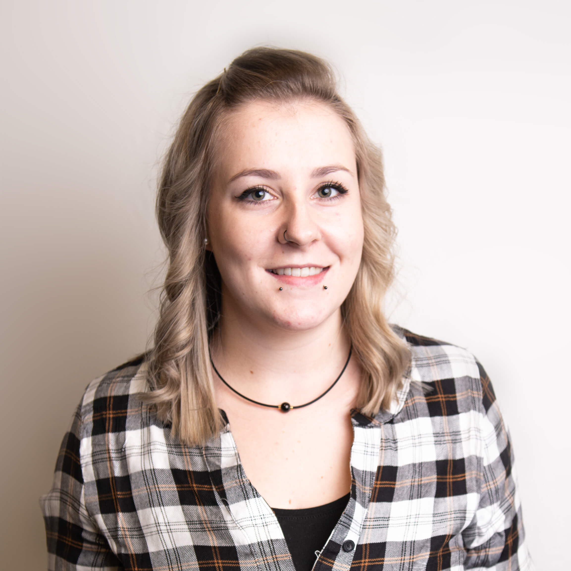 https://www.haar-werk.ch/wp-content/uploads/2020/12/Corina-Aebersold.jpg
