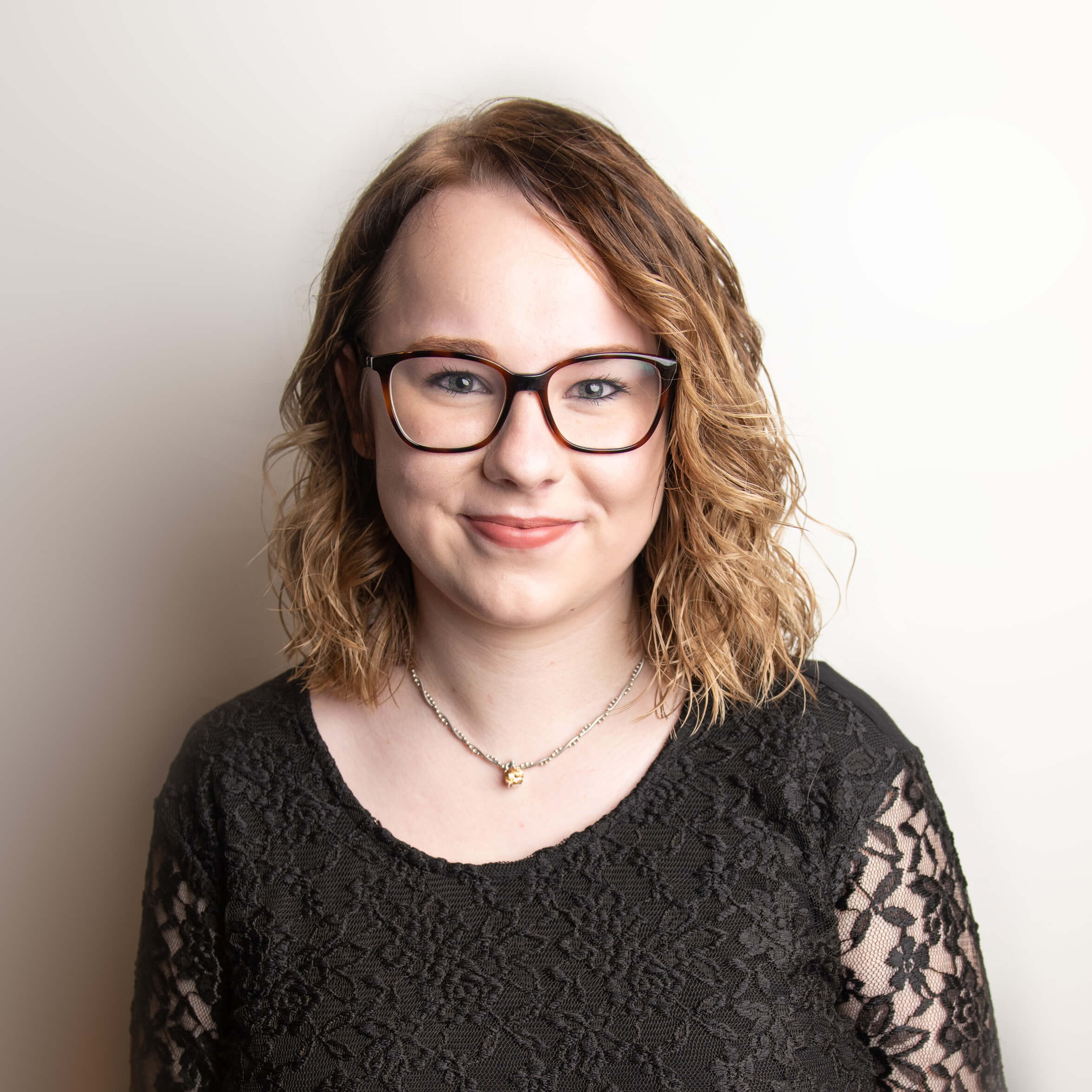 https://www.haar-werk.ch/wp-content/uploads/2021/01/Lia-Schaer.jpg