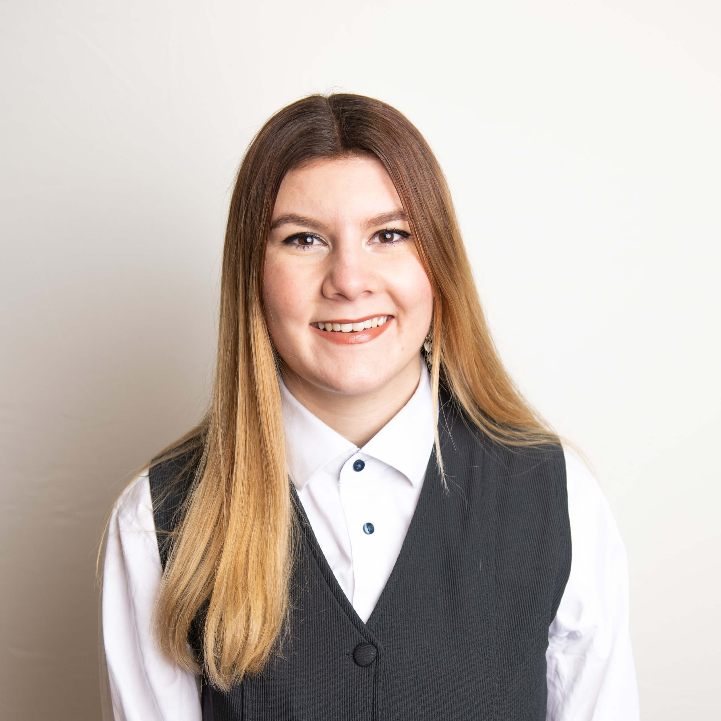 https://www.haar-werk.ch/wp-content/uploads/2021/01/Melina-Reimann.jpg