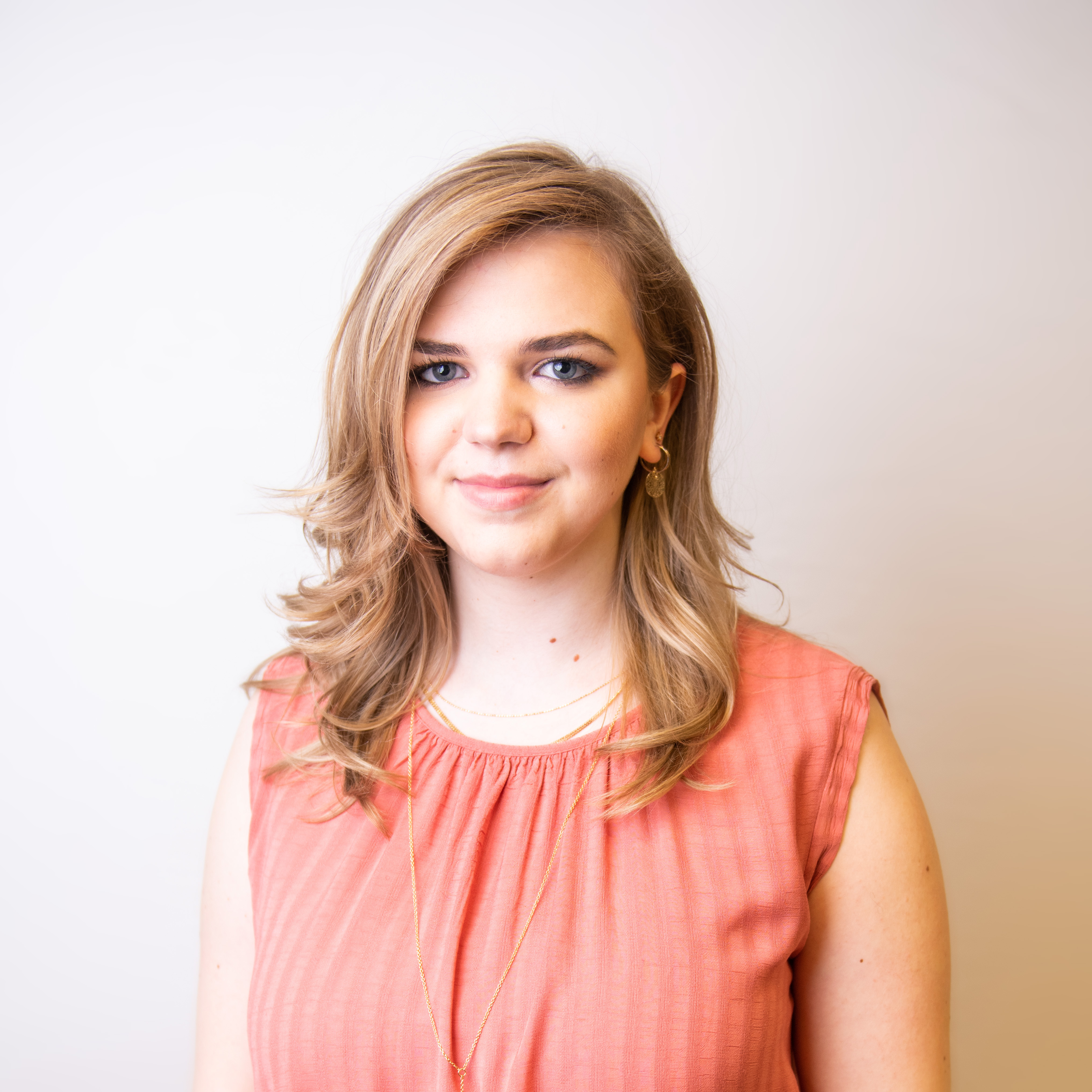 https://www.haar-werk.ch/wp-content/uploads/2021/08/Katja-Stübi.jpg