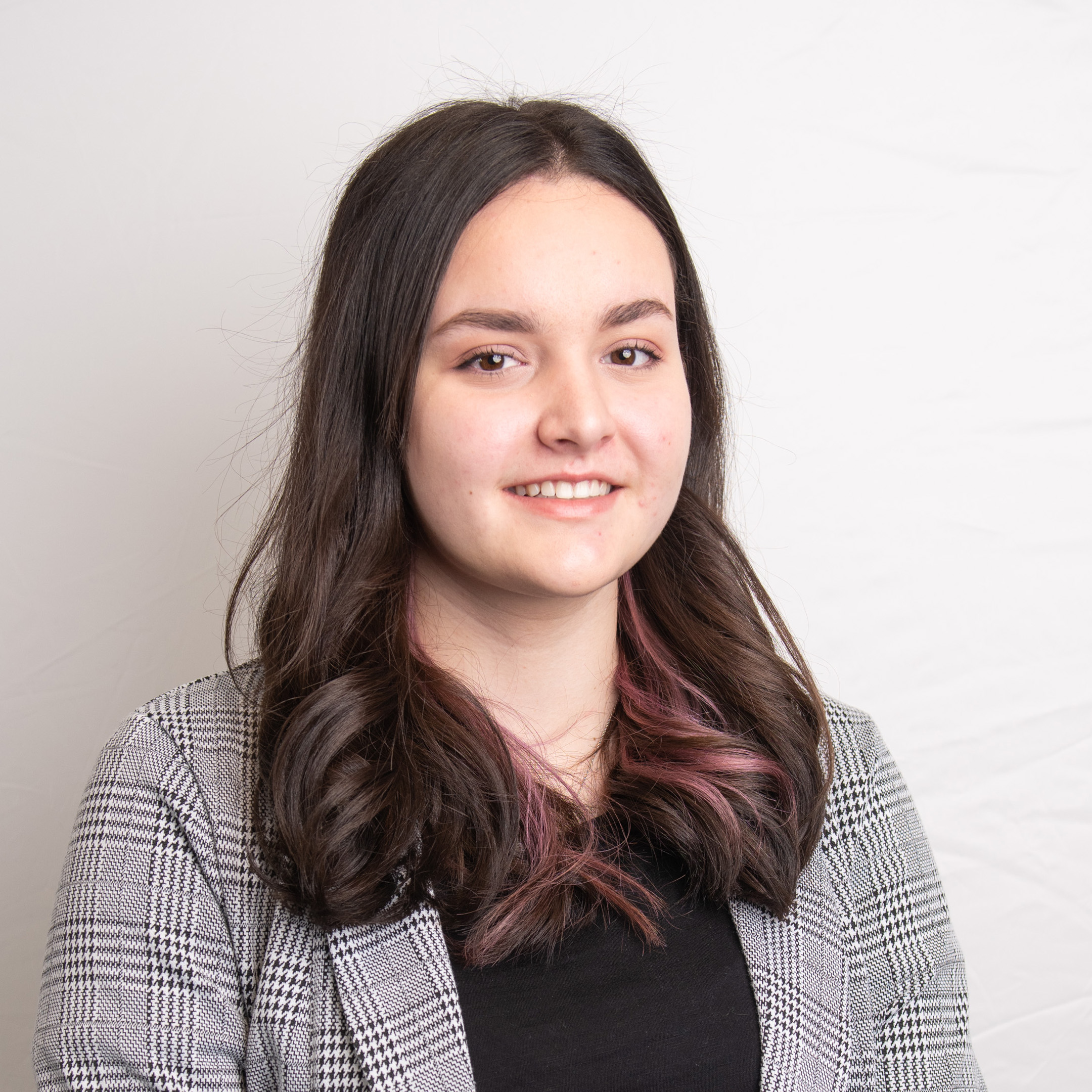 https://www.haar-werk.ch/wp-content/uploads/2023/08/Luana-Kunz.jpg