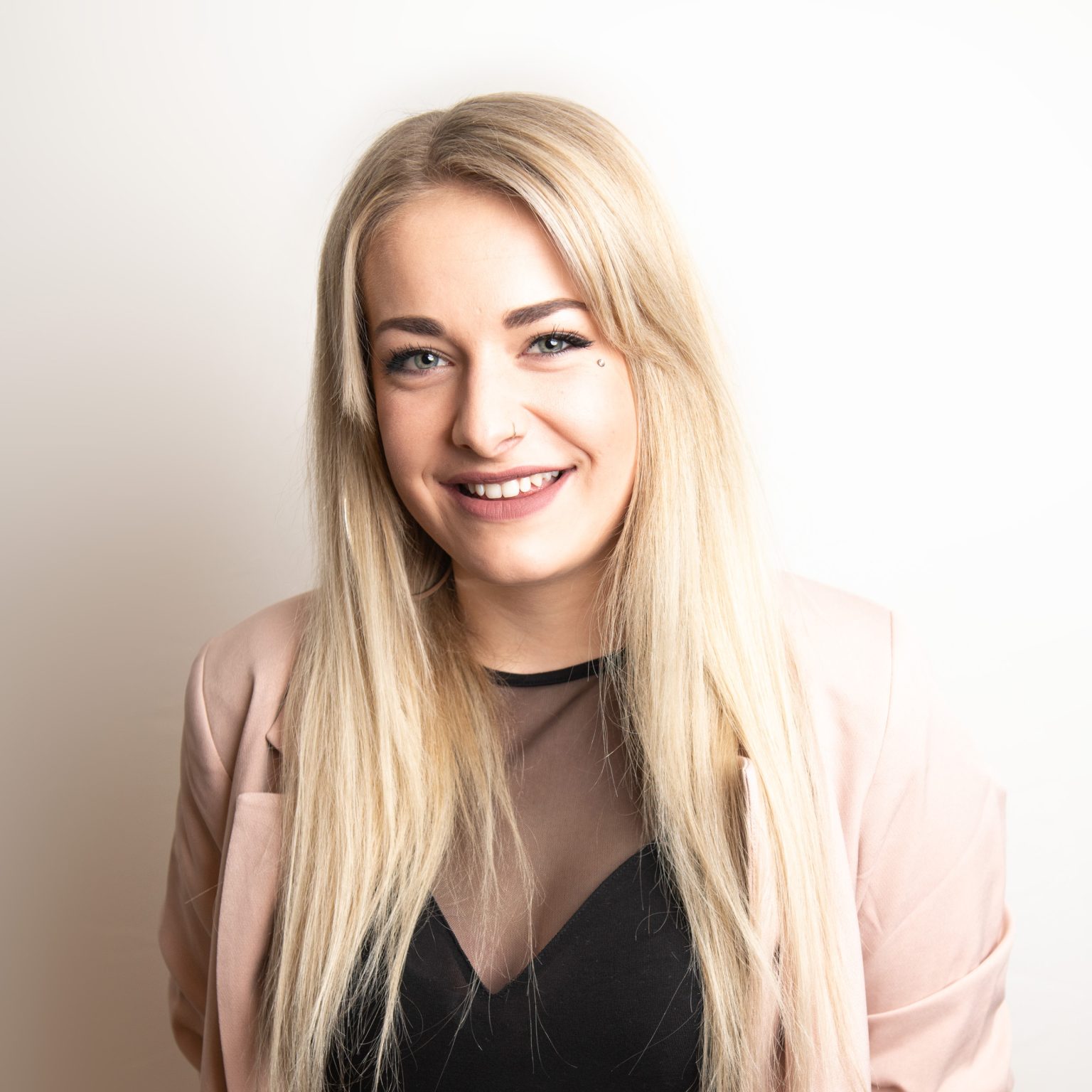 Ginette Kleiner https://www.haar-werk.ch/wp-content/uploads/2026/02/Ginette-Kleiner-1536x1536.jpg